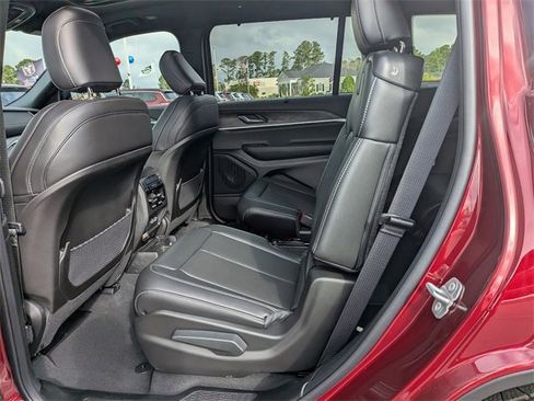 New 2025 Jeep Grand Cherokee L Limited w/ Luxury Tech Group II image 13