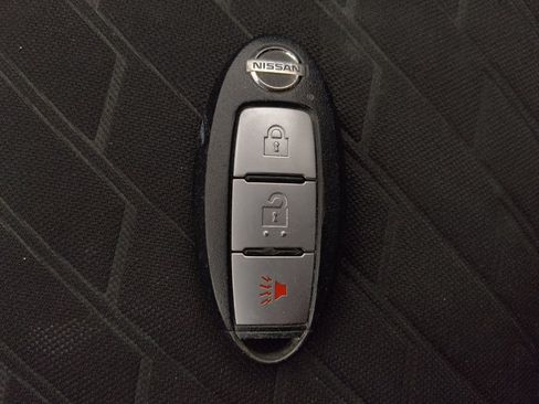 Used 2021 Nissan Kicks S FWD image 32