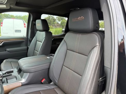 New 2026 Chevrolet Silverado 1500 High Country AWD/4WD image 25