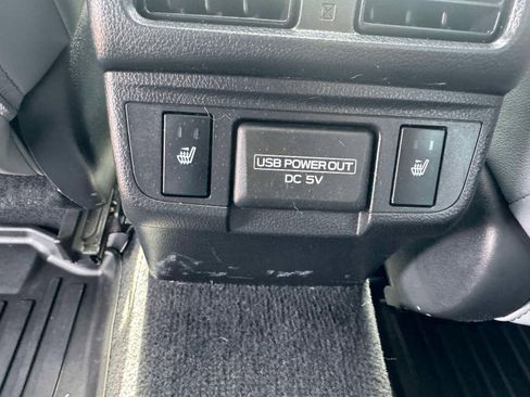 Used 2018 Subaru Outback 2.5i Limited image 16