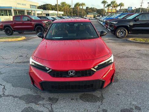 Used 2025 Honda Civic Sport image 2