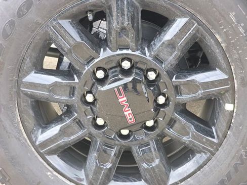 New 2026 GMC Sierra 3500 AT4 w/ AT4 Premium Plus Package AWD/4WD image 11