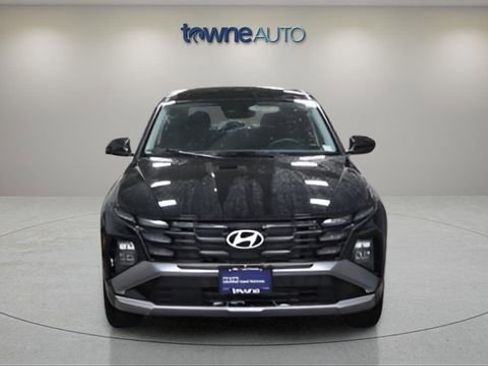 Used 2025 Hyundai Tucson SE AWD/4WD image 6