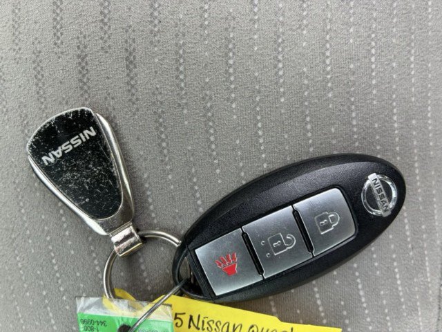 Used 2015 Nissan Quest S FWD image 19