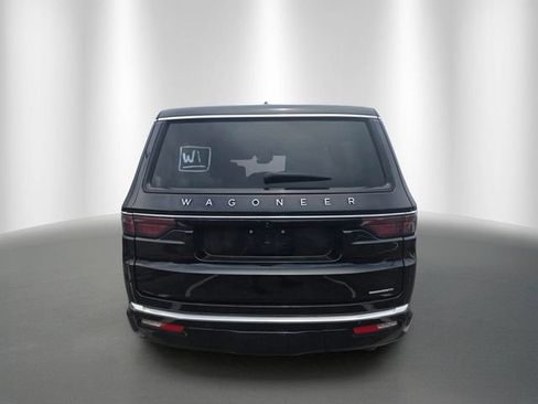 Used 2024 Jeep Wagoneer Series II RWD image 3