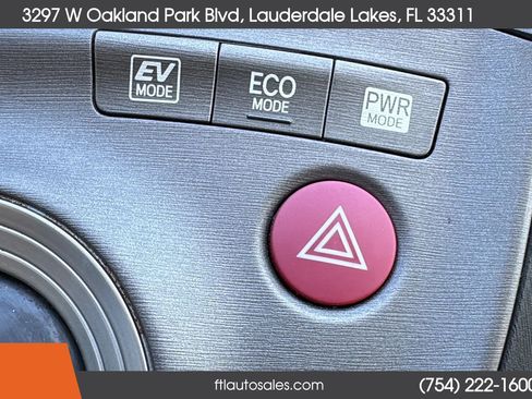 Used 2015 Toyota Prius Two FWD image 58