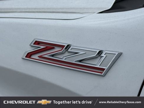 Used 2025 Chevrolet Silverado 1500 LT AWD/4WD image 12
