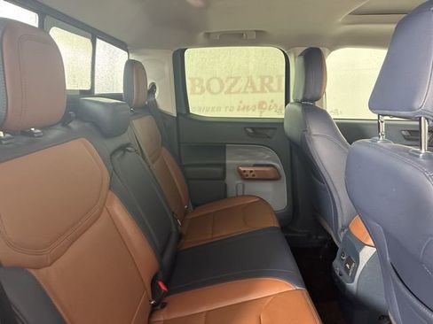 Used 2022 Ford Maverick Lariat w/ Lariat Luxury Package image 18