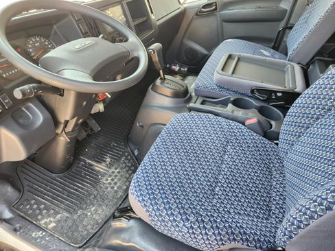 New 2024 Chevrolet Low Cab Forward image 4