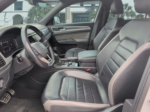 Used 2022 Volkswagen Atlas Cross Sport SEL Premium R-Line AWD/4WD image 11