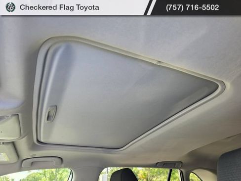 Used 2025 Toyota RAV4 XLE w/ Convenience Package FWD image 9