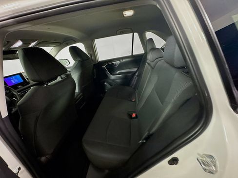 Certified 2024 Toyota RAV4 LE AWD/4WD image 22