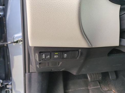 Certified 2026 Toyota Corolla Cross LE FWD image 13