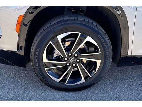 Used 2025 Buick Enclave Sport Touring image 32