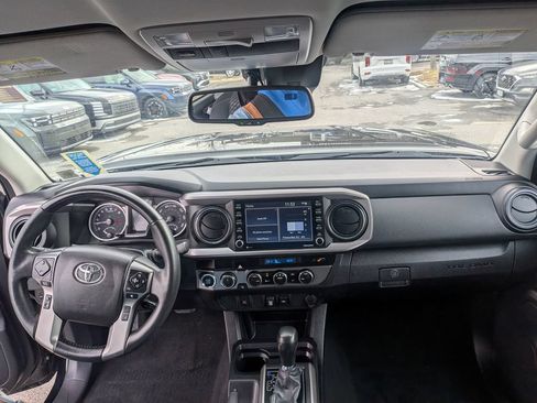 Used 2023 Toyota Tacoma 4x4 Double Cab w/ Trail Edition image 6