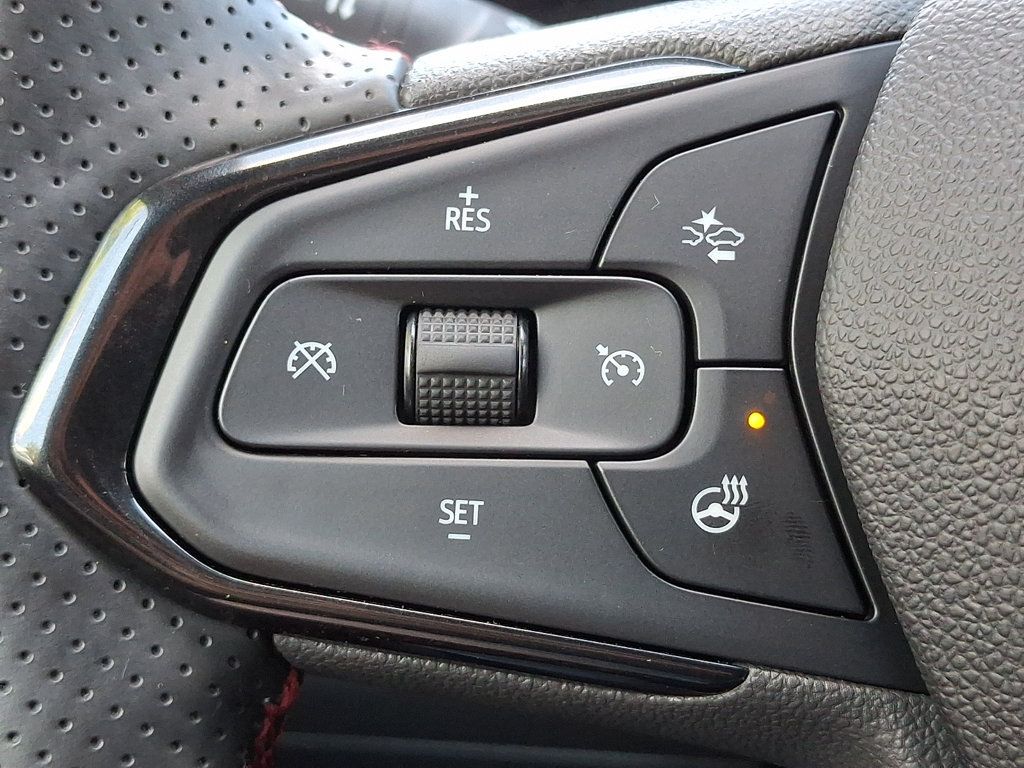 Used 2024 Chevrolet Trax RS w/ Driver Confidence Package FWD image 22