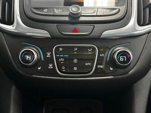 Used 2018 Chevrolet Equinox LT w/ Sun & Infotainment Package AWD/4WD image 23
