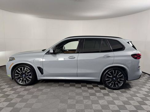 Used 2024 BMW X5 xDrive50e w/ M Sport Package AWD/4WD image 11