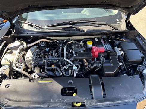 Used 2025 Nissan Sentra SV FWD image 31