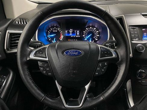 Used 2016 Ford Edge SEL image 17
