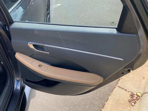 Used 2020 Hyundai Sonata SEL w/ Premium Package FWD image 33