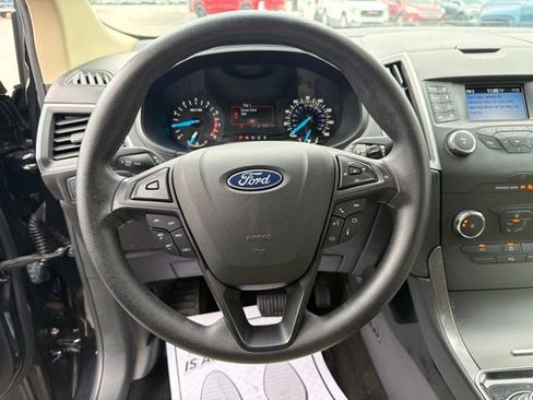 Used 2019 Ford Edge SE FWD image 15