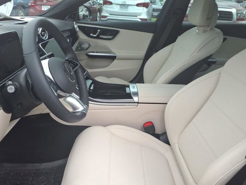 Used 2025 Mercedes-Benz C 300 Sedan image 12
