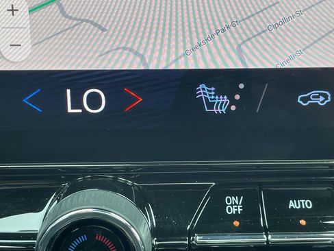 Used 2024 Chevrolet Blazer EV LT image 24