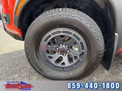 Used 2025 Nissan Frontier PRO-4X AWD/4WD image 7