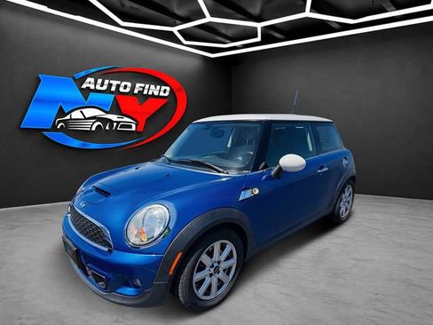 Used 2013 MINI Cooper S FWD image 1