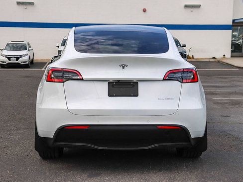 Used 2020 Tesla Model Y Long Range image 7