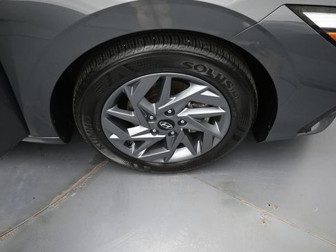 Certified 2024 Hyundai Elantra SEL FWD image 34