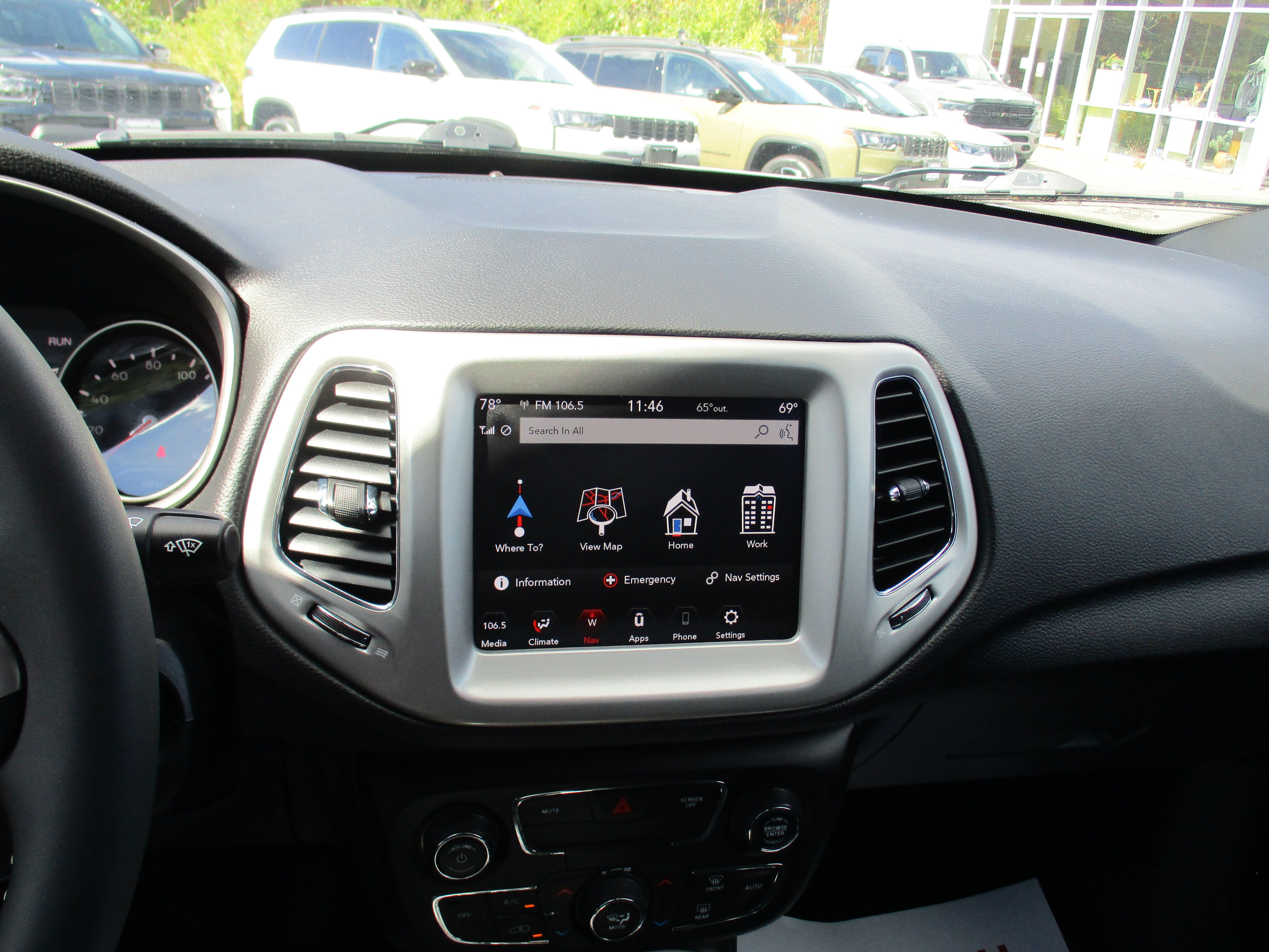 Used 2021 Jeep Compass Latitude AWD/4WD image 15