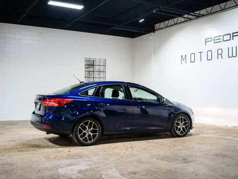 Used 2017 Ford Focus SEL image 7