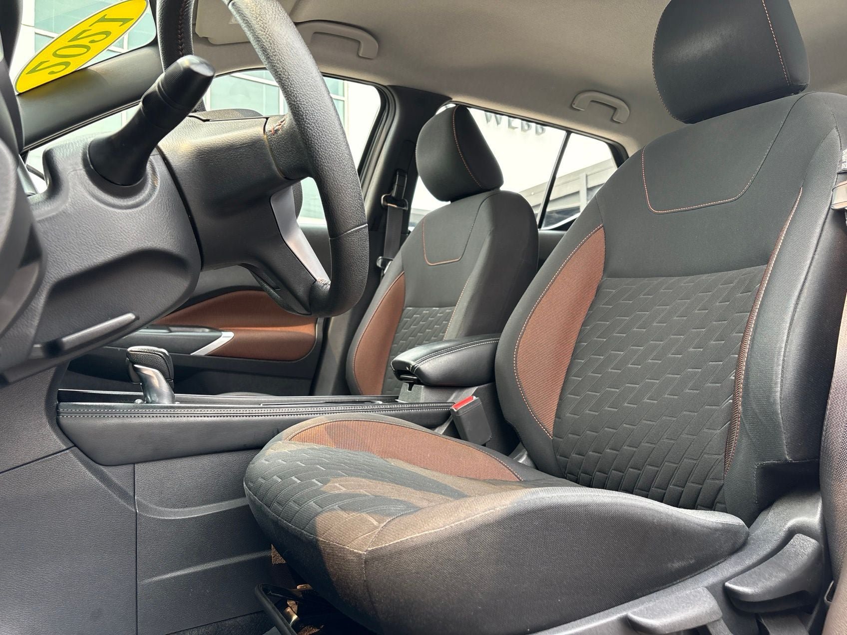 Used 2021 Nissan Kicks SR w/ Exterior Package FWD image 5