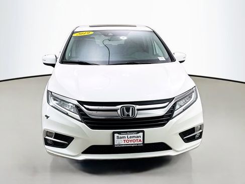 Used 2019 Honda Odyssey Elite image 2
