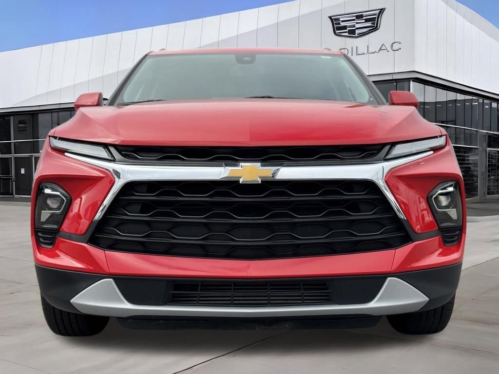 Used 2024 Chevrolet Blazer LT w/ Convenience Package FWD image 4