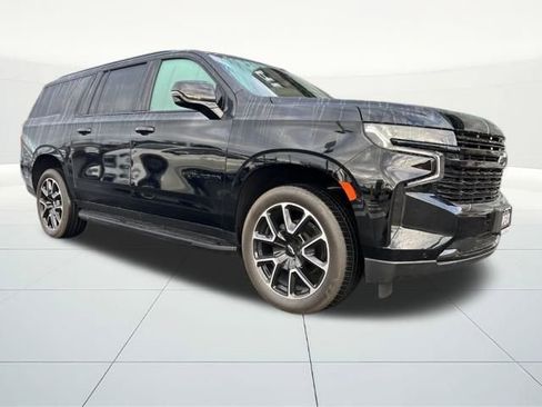 Used 2024 Chevrolet Suburban RST w/ Luxury Package image 6