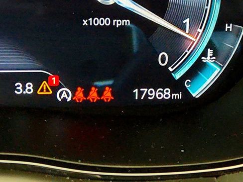 Used 2024 Genesis GV70 2.5T w/ Sport Prestige Package AWD/4WD image 16