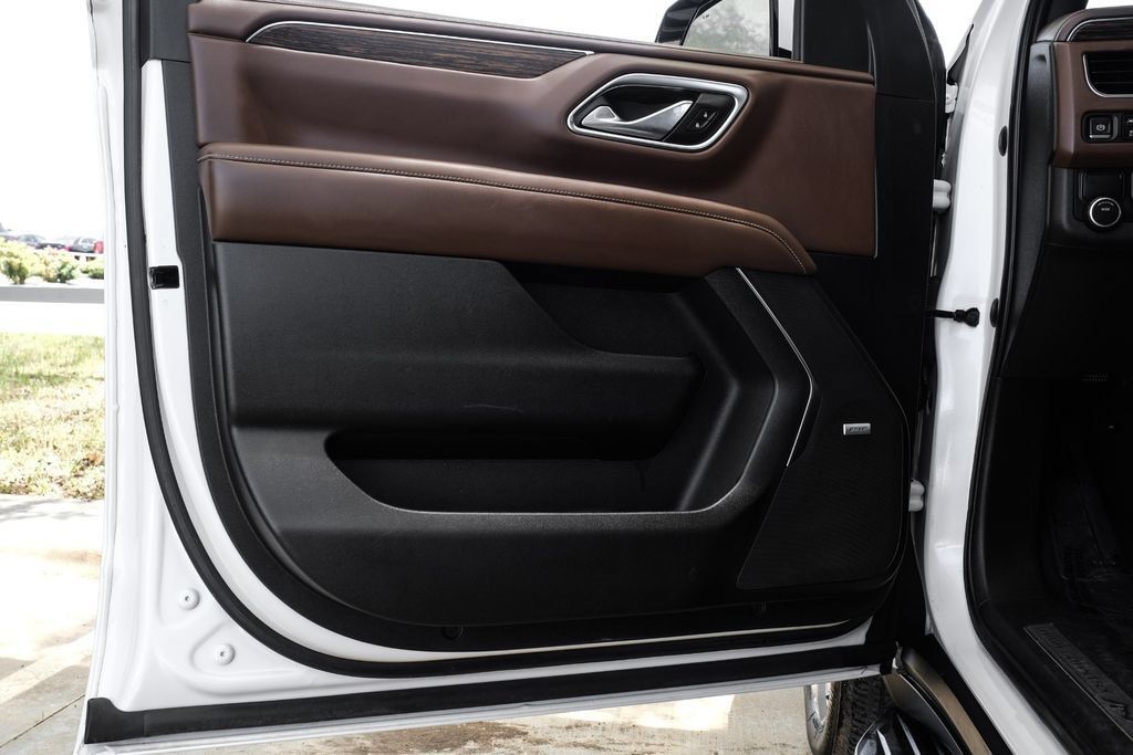 Used 2021 Chevrolet Suburban High Country RWD image 52