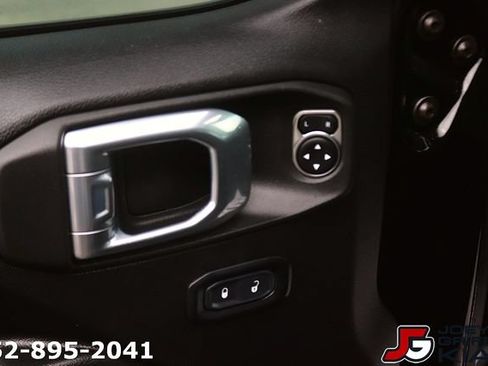 Used 2023 Jeep Wrangler Sport AWD/4WD image 13