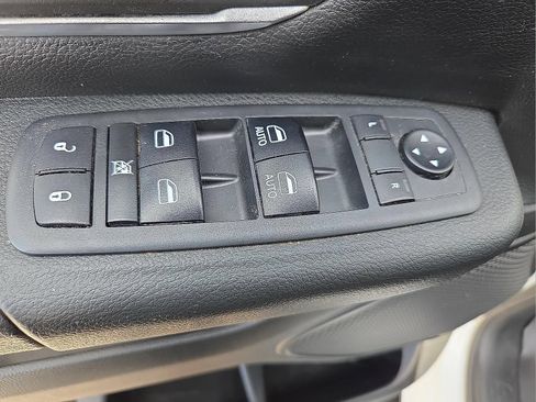 Used 2019 RAM 1500 Big Horn AWD/4WD image 15