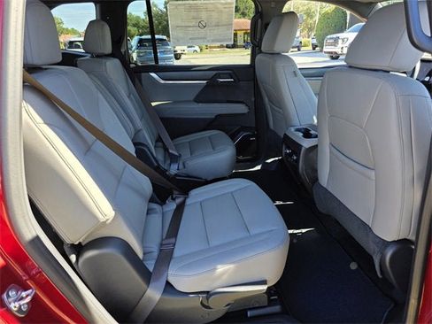 New 2026 GMC Acadia Elevation image 16