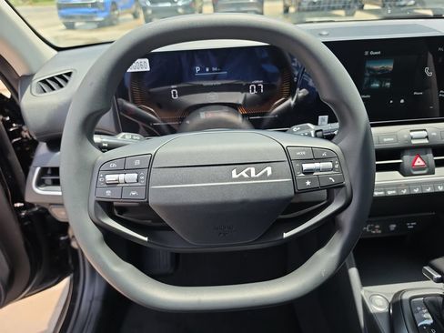 New 2026 Kia K4 FWD image 28