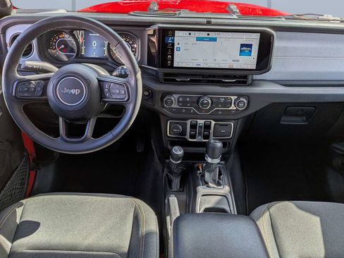 Used 2025 Jeep Wrangler Unlimited Sport AWD/4WD image 14