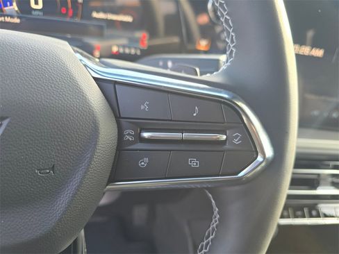 New 2026 Chevrolet Traverse LT image 24