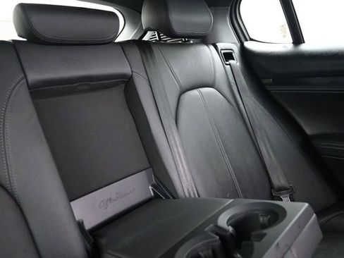 Used 2023 Alfa Romeo Stelvio Sprint image 16