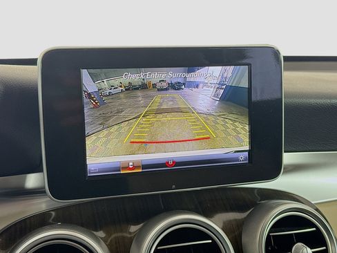 Used 2018 Mercedes-Benz GLC 300 GLC 300 image 19