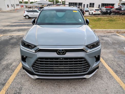 Certified 2026 Toyota Grand Highlander AWD Hybrid image 5