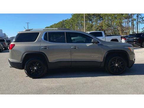 Used 2019 GMC Acadia SLT image 9